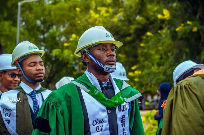 Graduation ceremony procession, Bachelor of Engineering, 2019 to 2024